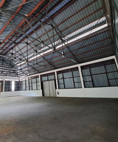 Warehouse for Rent in Mak Mandin Industrial Estate (Butterworth) - Kent Chuah - Interior - PropertyGuru.com.my