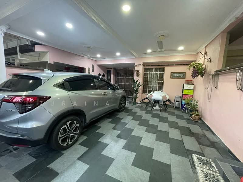 2-storey Terraced House for Sale in Bandar Bukit Raja (Klang) - Zuraina Rajudin - Car Park - PropertyGuru.com.my