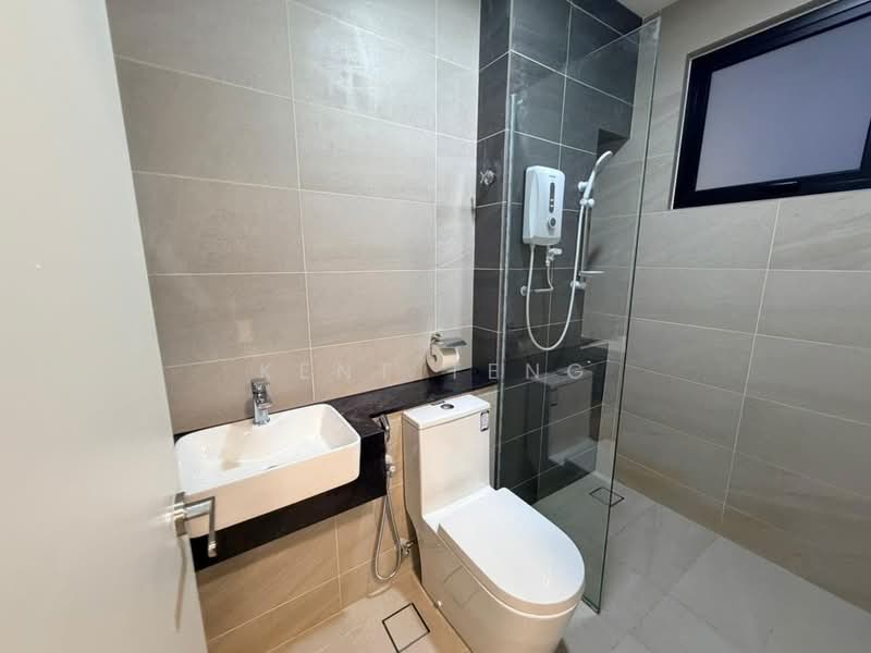 Service Residence for Rent at 2Rio Residence @ Bandar Puteri Puchong - Kent Teng - Bathroom - PropertyGuru.com.my