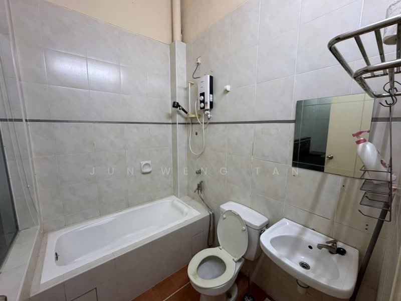 Rumah Teres 1.5 Tingkat untuk Disewa di Johor Bahru (Johor) - Jun Weng Tan - PropertyGuru.com.my