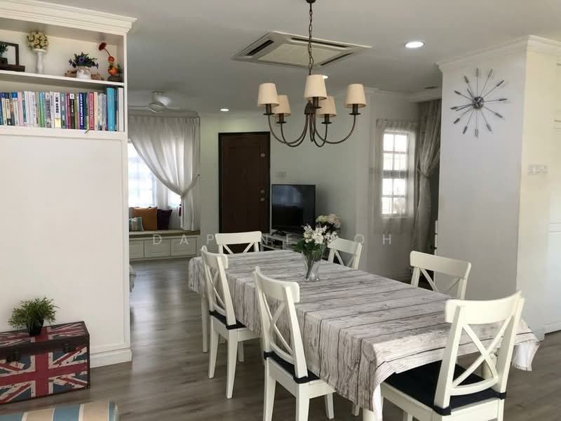 Rumah Teres 2.5-Tingkat untuk Dijual di Subang Bestari (Shah Alam) - Daphne Loh - Dining Room - PropertyGuru.com.my