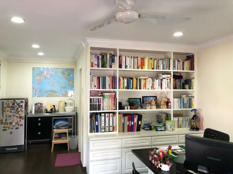 Rumah Teres 2.5-Tingkat untuk Dijual di Subang Bestari (Shah Alam) - Daphne Loh - Study - PropertyGuru.com.my