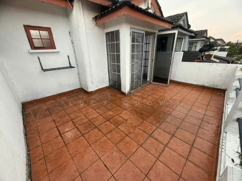 2-storey Terraced House for Sale in Bandar Country Homes (Rawang) - Lucy Chow - Exterior - PropertyGuru.com.my