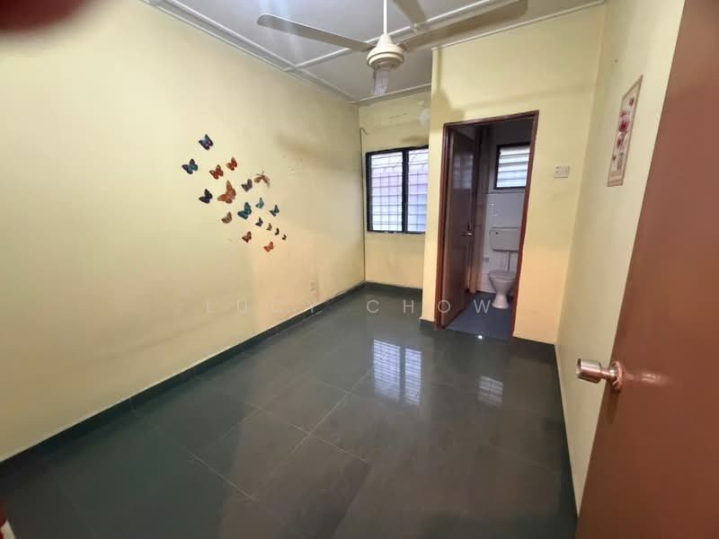 2-storey Terraced House for Sale in Bandar Country Homes (Rawang) - Lucy Chow - Interior - PropertyGuru.com.my