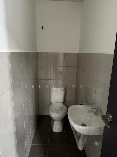 Factory for Rent in Bukit Minyak (Penang) - Kelvin Ooi - Bathroom - PropertyGuru.com.my