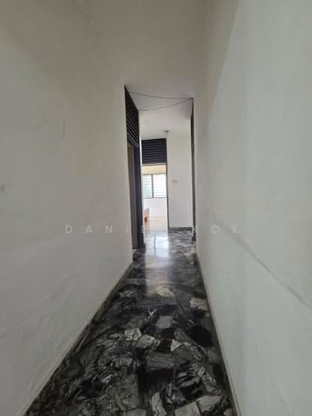Bungalow for Sale in Taman Palm Grove (Klang) - Daniel Kok - Corridor - PropertyGuru.com.my