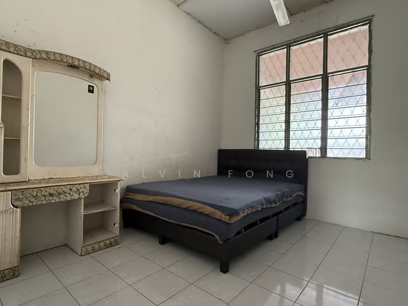 1-storey Terraced House for Rent in Taman Nilam (Sungai Petani) - Calvin Fong - 1st bedroom - PropertyGuru.com.my