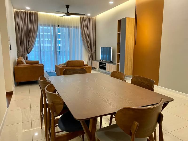 Kondominium untuk Disewa di Queens Residences Q1 @ Queens Waterfront - Ashley Tan - Living Room - PropertyGuru.com.my