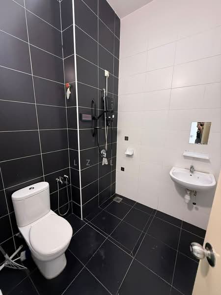 Rumah Teres 2 Tingkat untuk Disewa di Taman Mount Austin (Tebrau) - LZ Lau - PropertyGuru.com.my