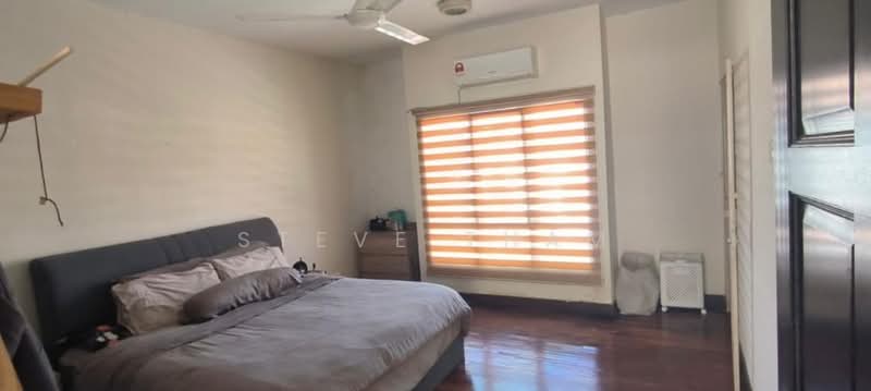 Rumah Teres untuk Dijual di Bandar Putra Permai (Seri Kembangan) - Steve Tham - Bedroom - PropertyGuru.com.my