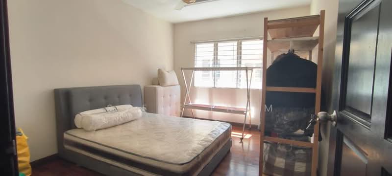 Rumah Teres untuk Dijual di Bandar Putra Permai (Seri Kembangan) - Steve Tham - Bedroom - PropertyGuru.com.my