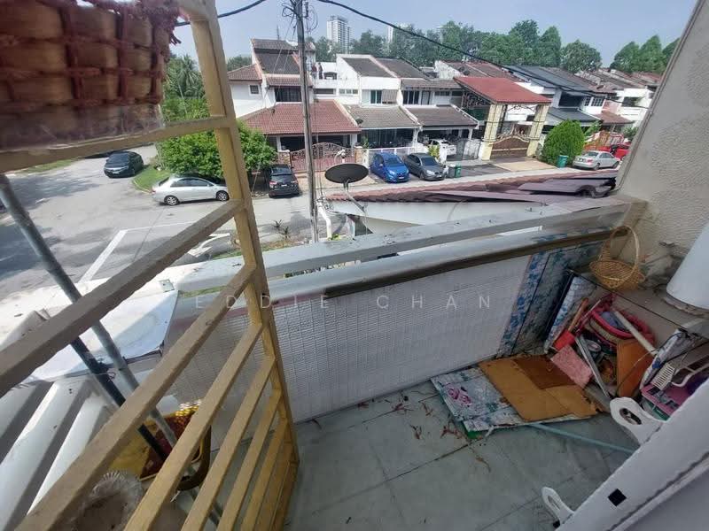 2-storey Terraced House for Sale in Taman Melawati (Ulu Kelang) - Eddie Chan - Balcony - PropertyGuru.com.my