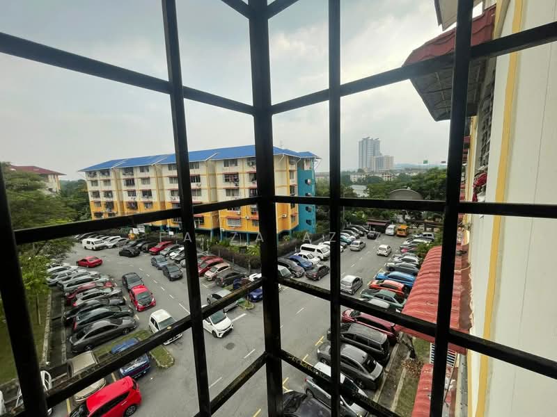 Rumah Flat untuk Dijual di Gugusan Semarak - Faiza Aziz - Exterior - PropertyGuru.com.my