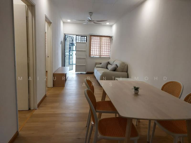1-storey Terraced House for Sale in Bandar Tasik Kesuma (Beranang) - Maizura binti Mohd Darus - Living Room - PropertyGuru.com.my