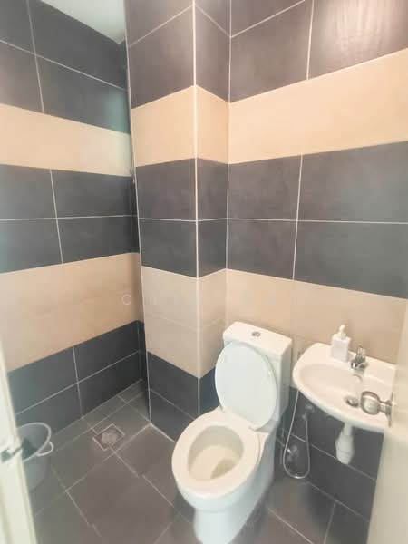 Condominium for Rent at Edge 360 - Cris Ng - Bathroom - PropertyGuru.com.my