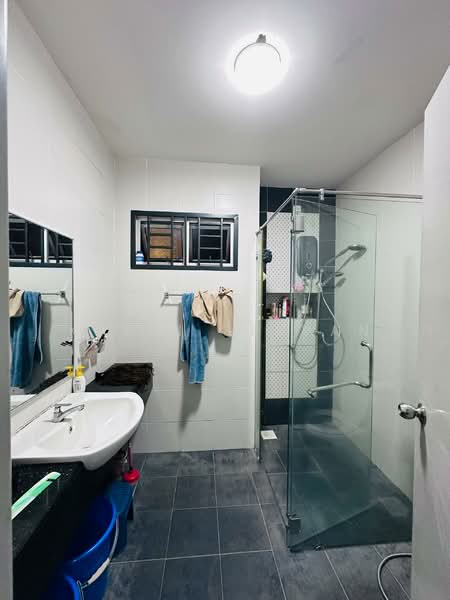 Terraced House for Sale in Taman Nusa Perintis 2 (Iskandar Puteri (Nusajaya)) - Kalai Selvan - Bathroom - PropertyGuru.com.my
