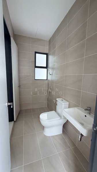 Rumah Teres 3 Tingkat untuk Dijual di Cheras (Kuala Lumpur) - ALAN LEONG - Bathroom - PropertyGuru.com.my