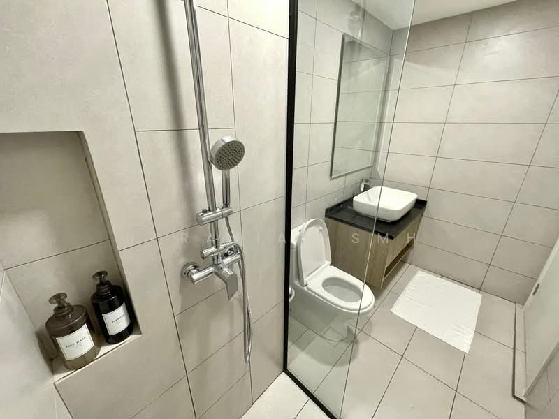 Servis Apartment untuk Disewa di The Atrium - Norafian SMH - Bathroom - PropertyGuru.com.my