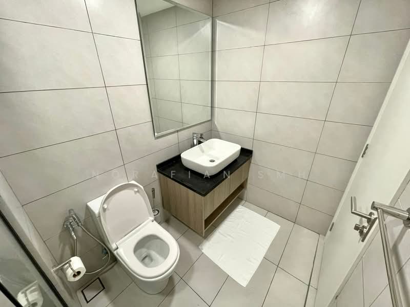 Servis Apartment untuk Disewa di The Atrium - Norafian SMH - Bathroom - PropertyGuru.com.my