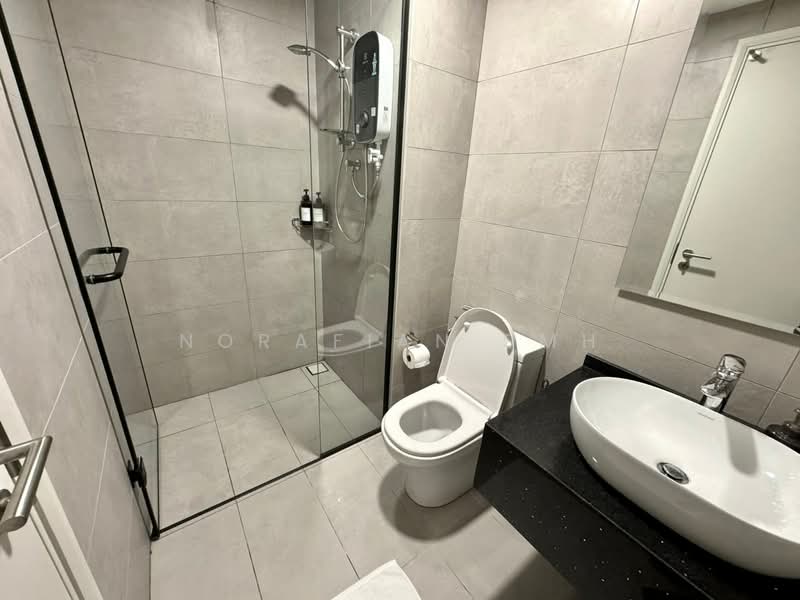 Servis Apartment untuk Disewa di The Atrium - Norafian SMH - Bathroom - PropertyGuru.com.my