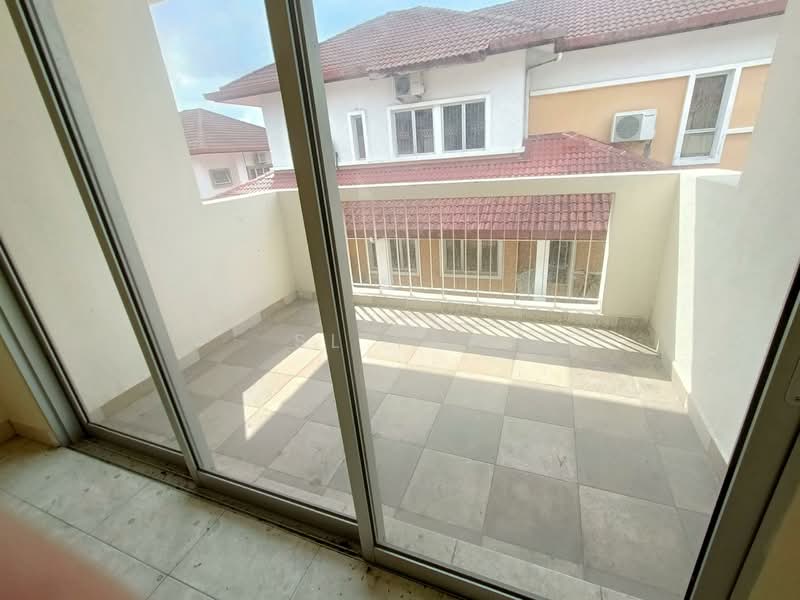 Semi-Detached House for Sale in Seremban (Negeri Sembilan) - SL Yap - Balcony - PropertyGuru.com.my