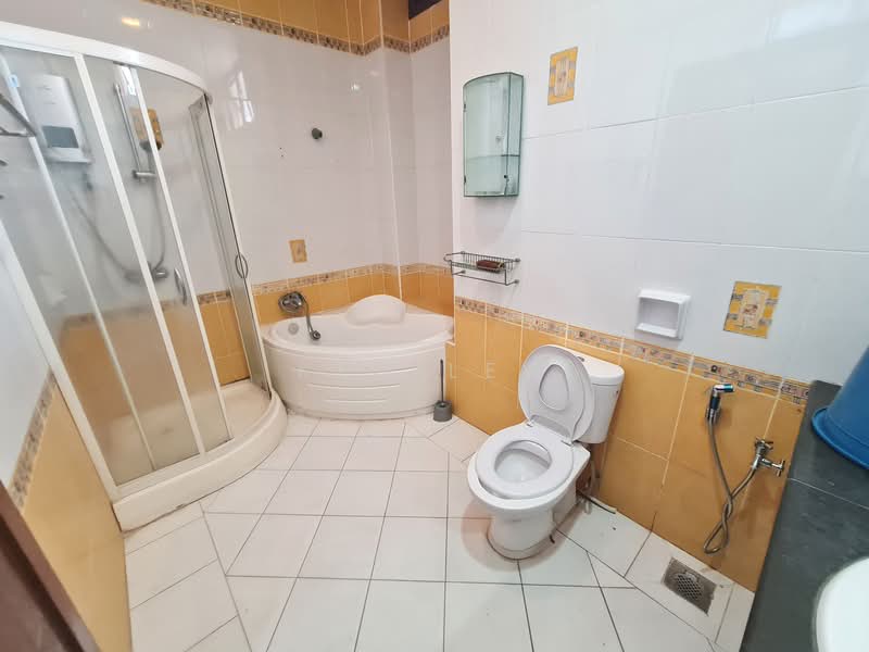 Rumah Berkembar untuk Dijual di Taman Segar Perdana (Cheras) - Ken Lew - Bathroom - PropertyGuru.com.my