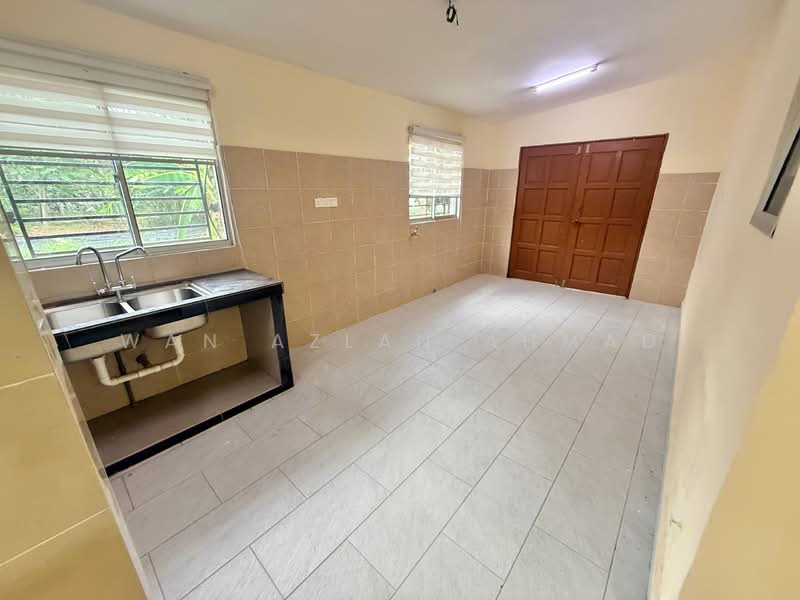 Semi-Detached House for Sale in Seksyen 30 (Shah Alam) - Wan Azlan Ahmad - PropertyGuru.com.my
