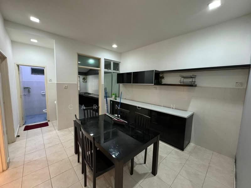 1.5-storey Terraced House for Rent in Taman Pelangi Indah (Ulu Tiram) - Caren Chin - Kitchen - PropertyGuru.com.my