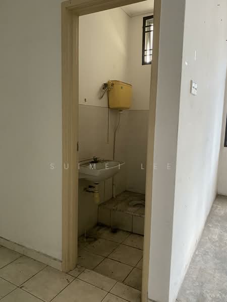 Shop / Office for Rent in Johor Bahru (Johor) - Suimei Lee - Bathroom - PropertyGuru.com.my