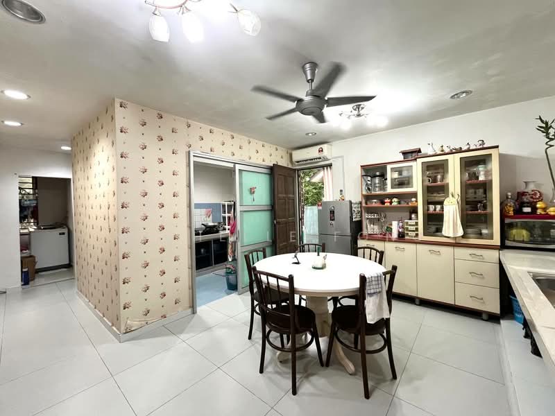 Semi-Detached House for Sale in Taman Megah Ria (Masai) - Michelle Fong - Kitchen - PropertyGuru.com.my