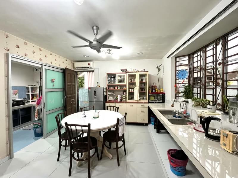 Semi-Detached House for Sale in Taman Megah Ria (Masai) - Michelle Fong - Kitchen - PropertyGuru.com.my