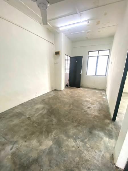 Flat for Sale at Bandar Baru Uda - Zoey Lee - Interior - PropertyGuru.com.my