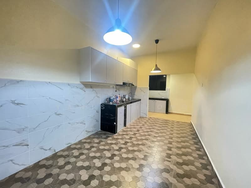 Rumah Teres 2 Tingkat untuk Dijual di Taman Wangsa Permai (Kepong) - Yanis Cheong - Kitchen - PropertyGuru.com.my