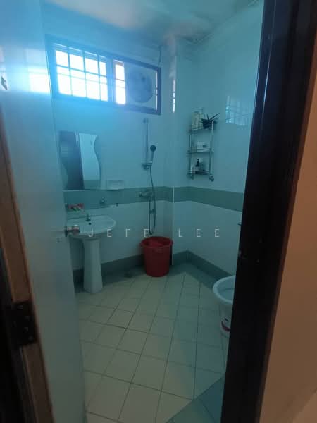 Rumah Teres 2 Tingkat untuk Dijual di Taman Seri Orkid (Skudai) - Jeff Lee - Bathroom - PropertyGuru.com.my