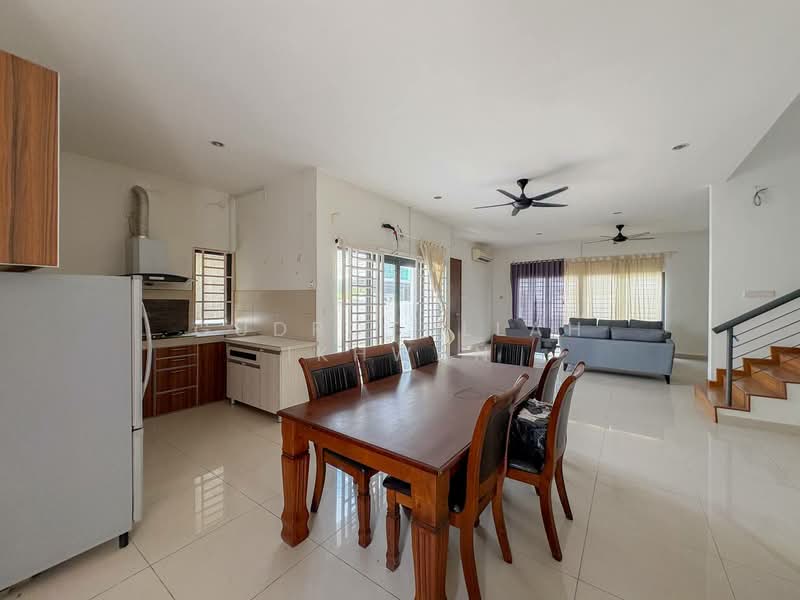 Semi-Detached House for Sale in Seksyen 5 (Bangi) - Gudrotullah Ikhwan - Kitchen - PropertyGuru.com.my