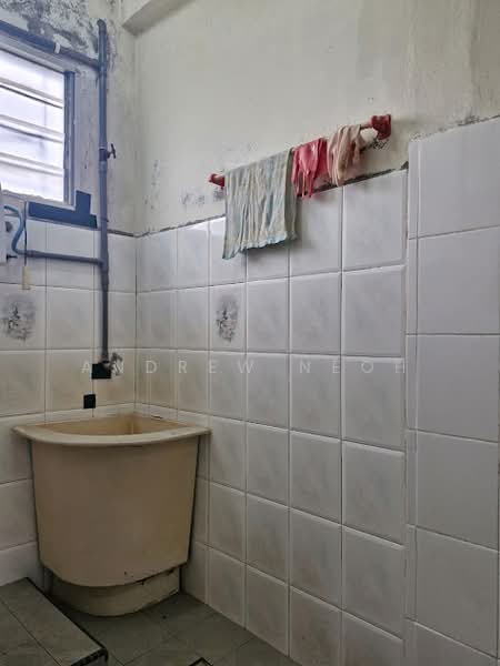 2-storey Terraced House for Sale in Taman Bukit Anggerik (Cheras) - Andrew Neoh - Bathroom - PropertyGuru.com.my