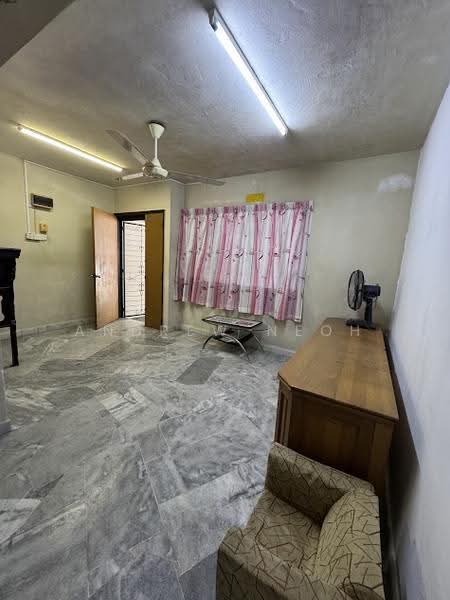 2-storey Terraced House for Sale in Taman Bukit Anggerik (Cheras) - Andrew Neoh - Living Room - PropertyGuru.com.my