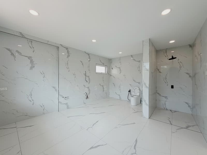 Rumah Banglo untuk Dijual di Bandar Mahkota Cheras (Cheras) - Veness Tam - Bathroom - PropertyGuru.com.my