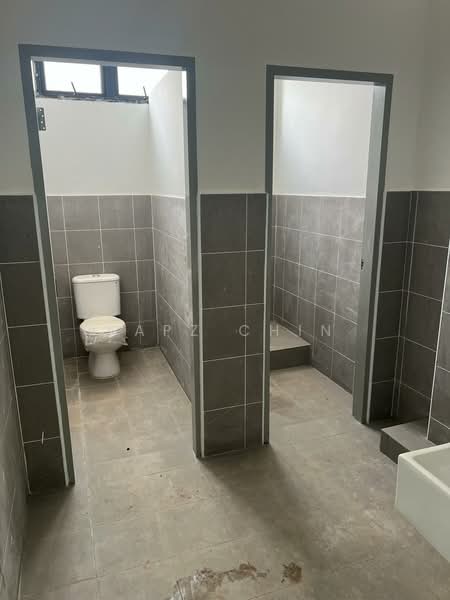 Kilang untuk Dijual di Kawasan Perusahaan Senawang Baru (Senawang) - Yapz Chin - Bathroom - PropertyGuru.com.my