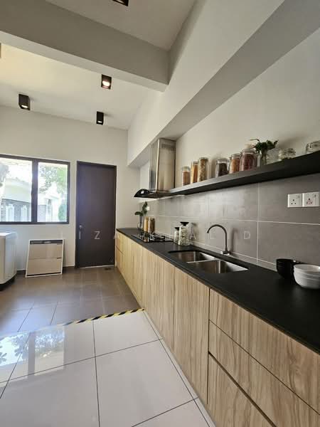 Rumah Berkembar untuk Dijual di Semenyih (Selangor) - Liza Khalid - Kitchen - PropertyGuru.com.my