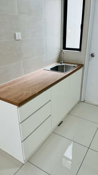 2-storey Terraced House for Sale in Taman Sutera Utama (Skudai) - Jeff Lee - Kitchen - PropertyGuru.com.my