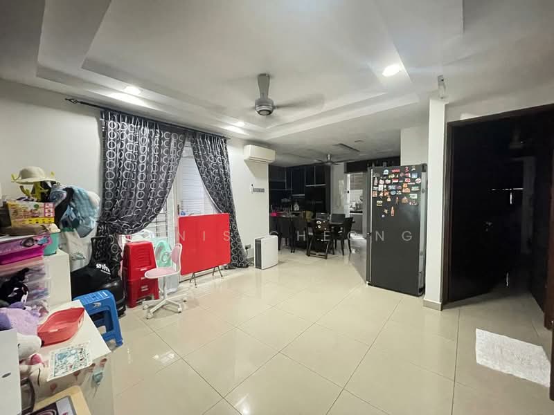 Semi-Detached House for Sale in Bukit Rahman Putra (Sungai Buloh) - Yanis Cheong - Living Room - PropertyGuru.com.my