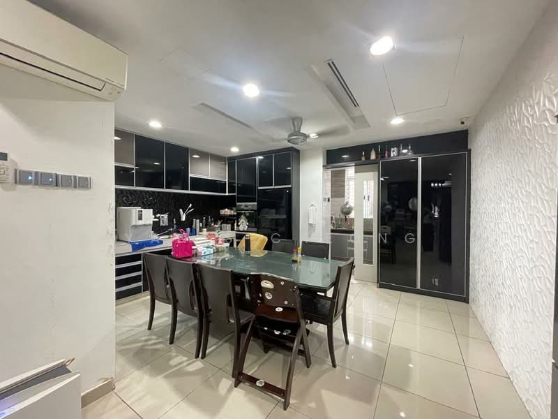 Semi-Detached House for Sale in Bukit Rahman Putra (Sungai Buloh) - Yanis Cheong - Kitchen - PropertyGuru.com.my