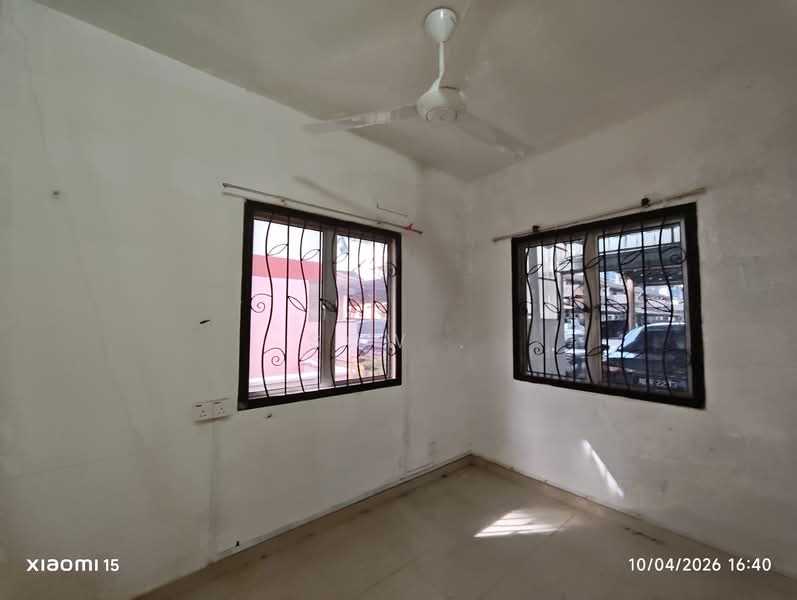 Townhouse for Sale in Taman Tampoi Indah (Tampoi) - Sow . - Interior - PropertyGuru.com.my