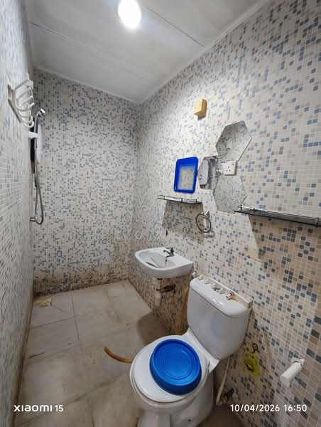 Townhouse for Sale in Taman Tampoi Indah (Tampoi) - Sow . - Bathroom - PropertyGuru.com.my