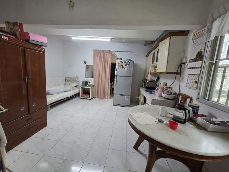 2-storey Terraced House for Sale in Pandan Indah (Ampang) - Agnes Chia - Living Room - PropertyGuru.com.my