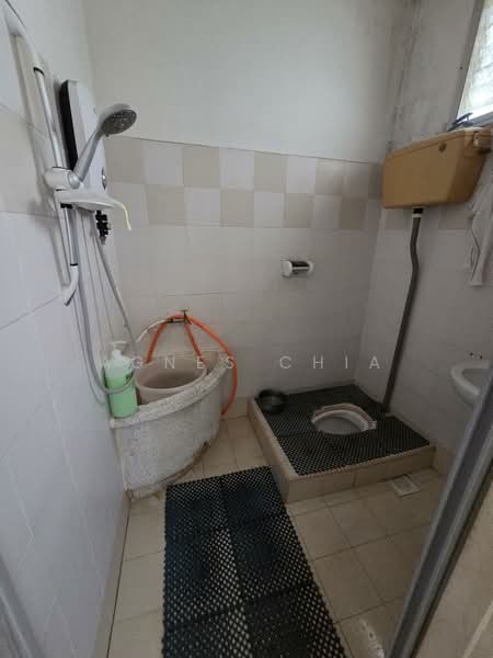 2-storey Terraced House for Sale in Pandan Indah (Ampang) - Agnes Chia - Bathroom - PropertyGuru.com.my