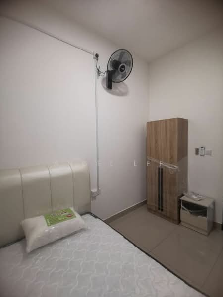 Service Residence for Sale at Twin Tower Residence - Angel Lee - Bedroom - PropertyGuru.com.my