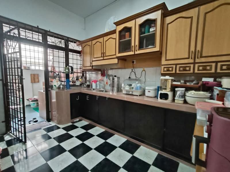 Rumah Teres 2 Tingkat untuk Dijual di Taman Sri Skudai (Skudai) - Jeff Lee - Kitchen - PropertyGuru.com.my
