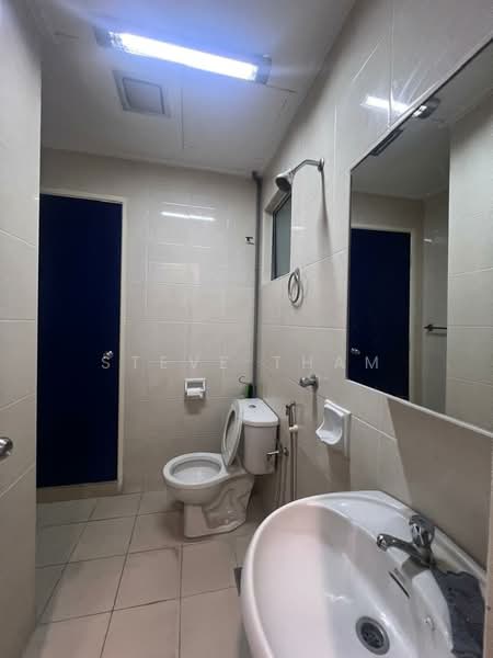 2-storey Terraced House for Sale in D'alpinia (Puchong) - Steve Tham - Bathroom - PropertyGuru.com.my